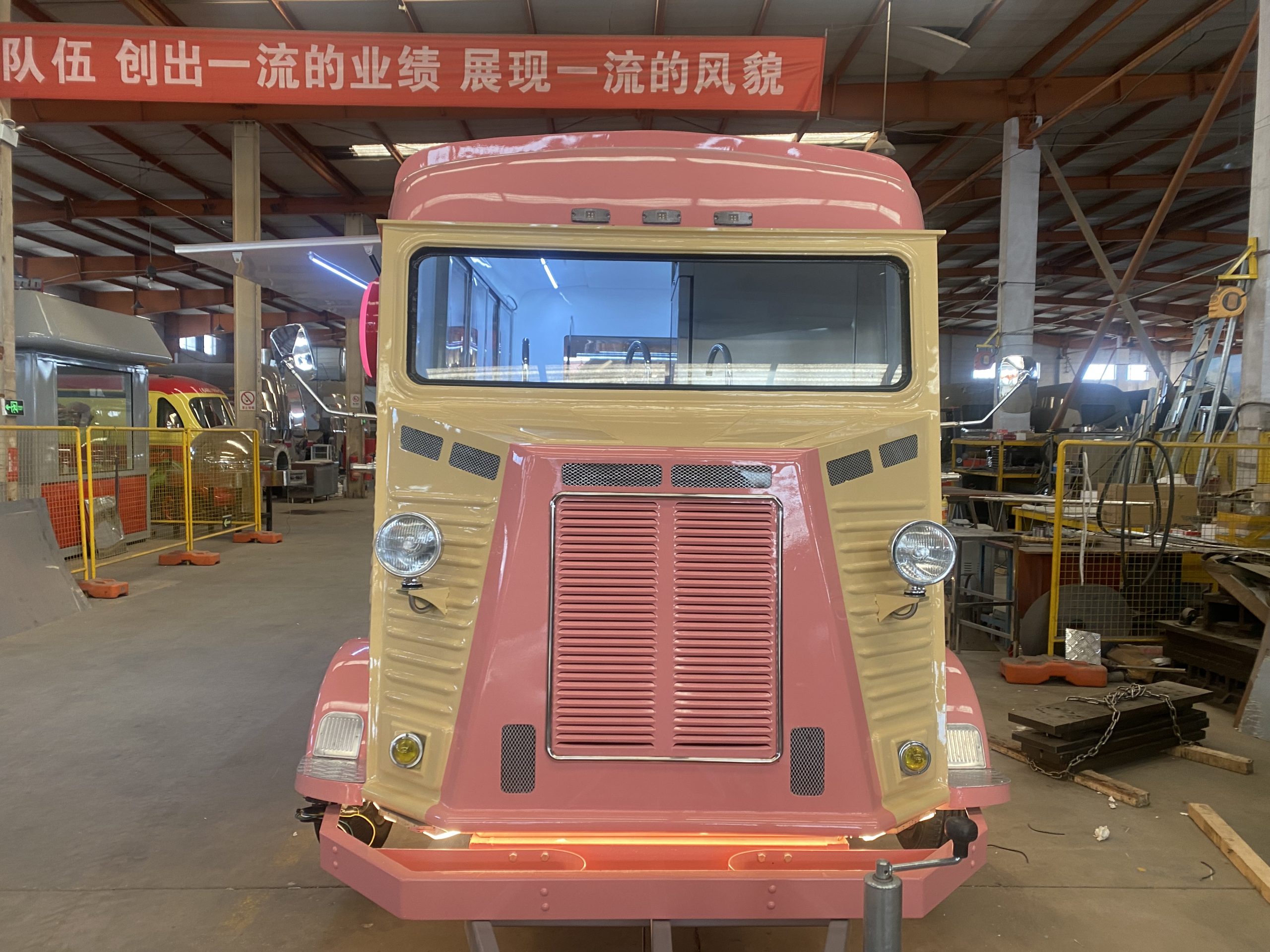 Citroën HY beverage trailer with rear view